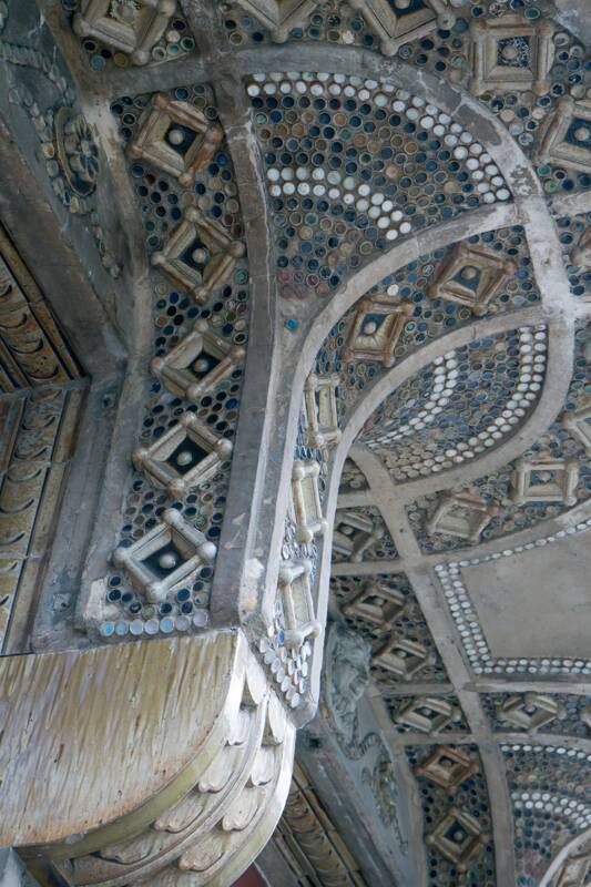 Sous le balcon du théâtre Sous le balcon du théâtre